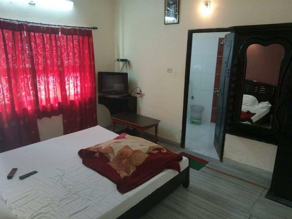 Hotel Shreeji Sharan Nāthdwāra Buitenkant foto